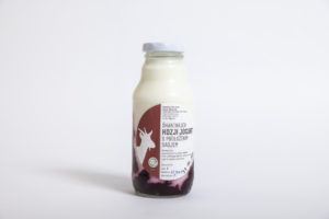 Goat yoghurt with fruit lining