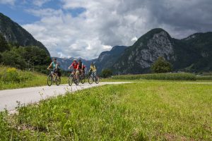 mobility-bike-cycling-bohinj-path-mojca-odar